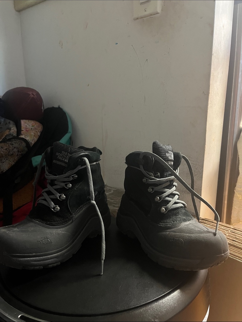 The North Face Men's Black Lace-Up Outdoor Boots